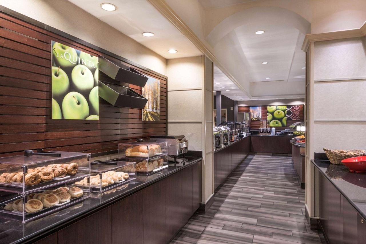 La Quinta Inn & Suites By Wyndham San Antonio Riverwalk Zewnętrze zdjęcie