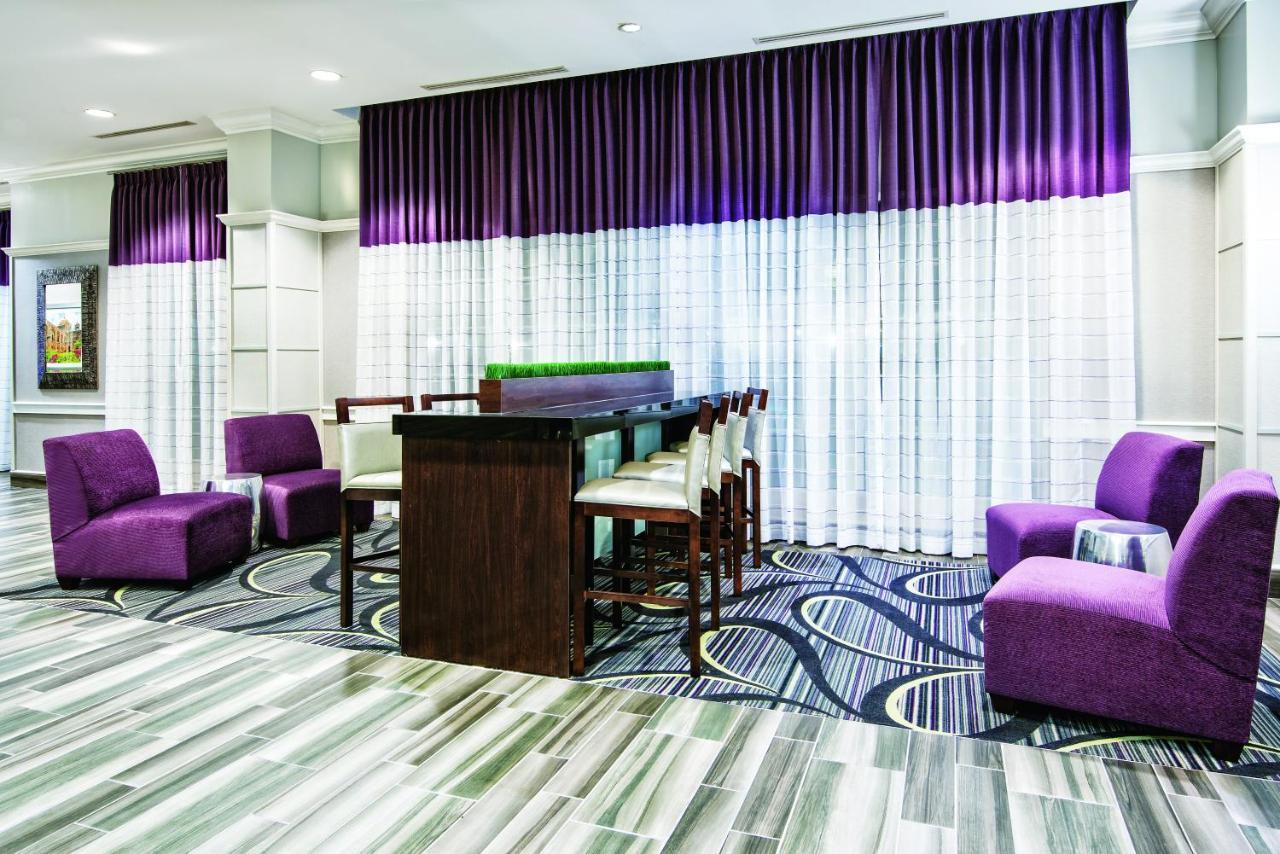 La Quinta Inn & Suites By Wyndham San Antonio Riverwalk Zewnętrze zdjęcie