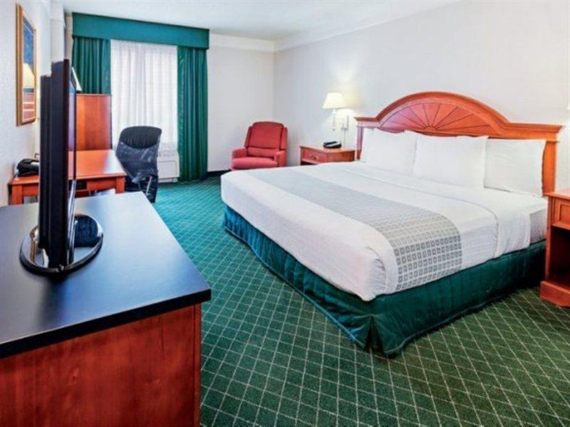 La Quinta Inn & Suites By Wyndham San Antonio Riverwalk Zewnętrze zdjęcie