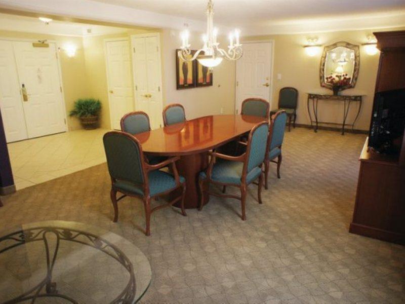 La Quinta Inn & Suites By Wyndham San Antonio Riverwalk Zewnętrze zdjęcie